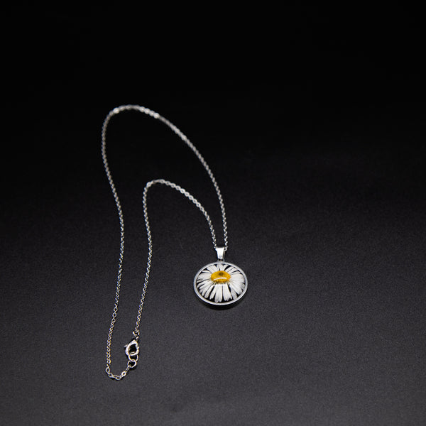 Real Pressed Flower Daisy Necklace